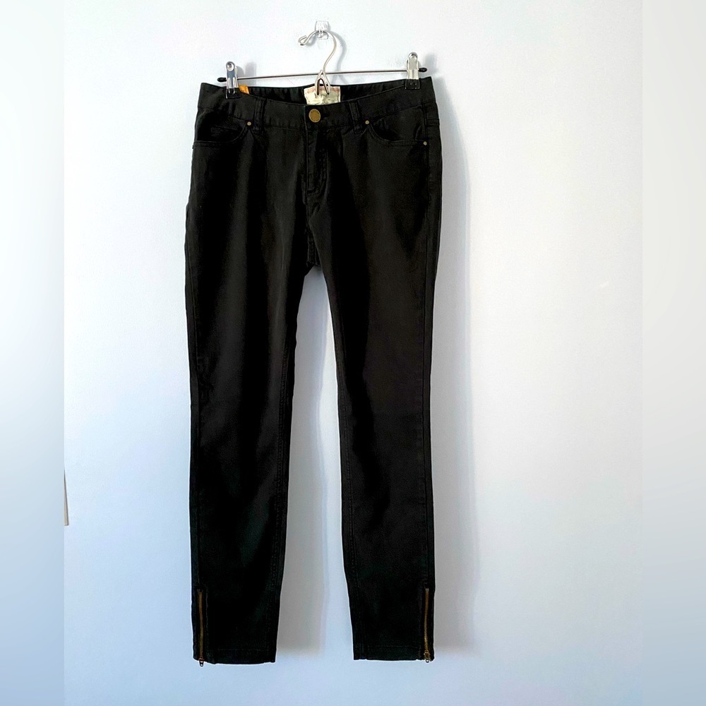 NWT Yerse Black Cotton Blend Denim Pants Size 2 Zipper Ankle Mid Rise